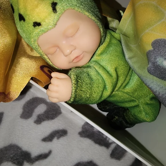 2) 9" Anne Geddes butterfly dolls - Picture 3 of 4